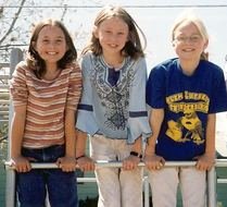 Girls Sagging Pants