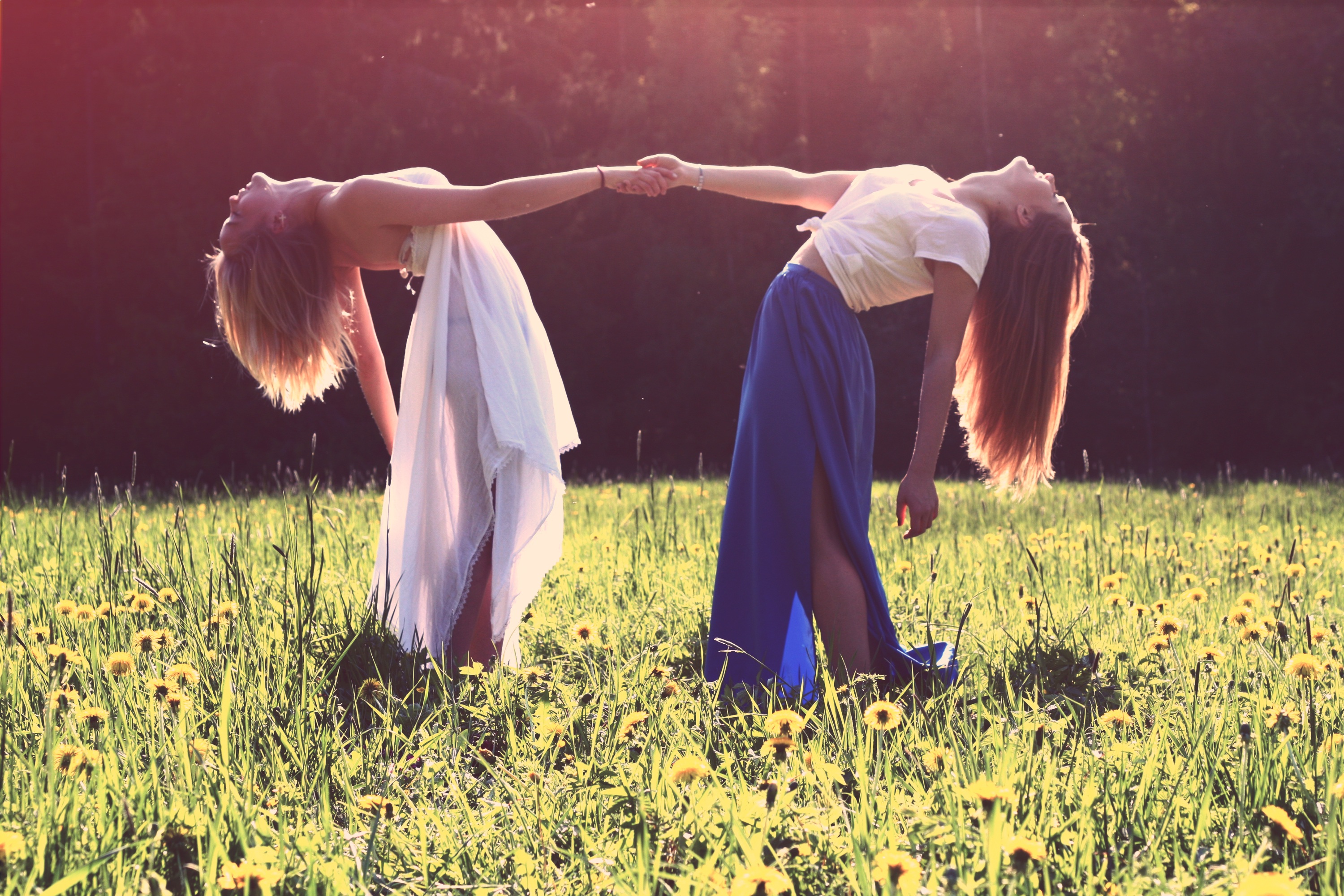 two-girl-best-friends-free-image-download