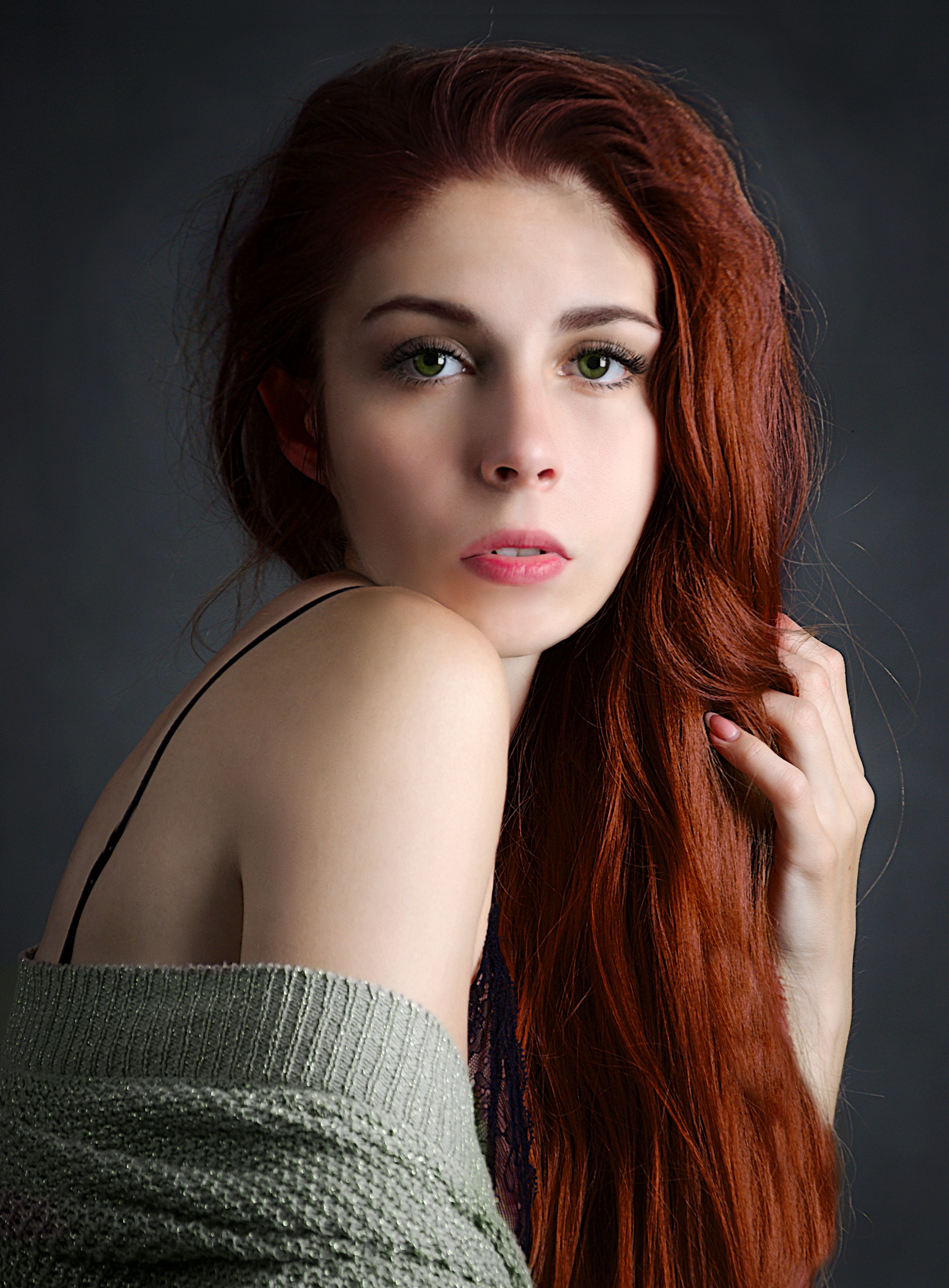 studio-portrait-of-a-red-head-woman-free-image-download