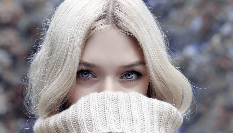 incredibly beautiful Winters Woman Look