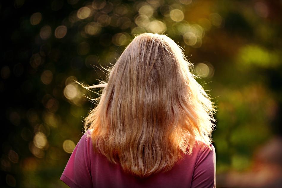 photo of blonde from the back