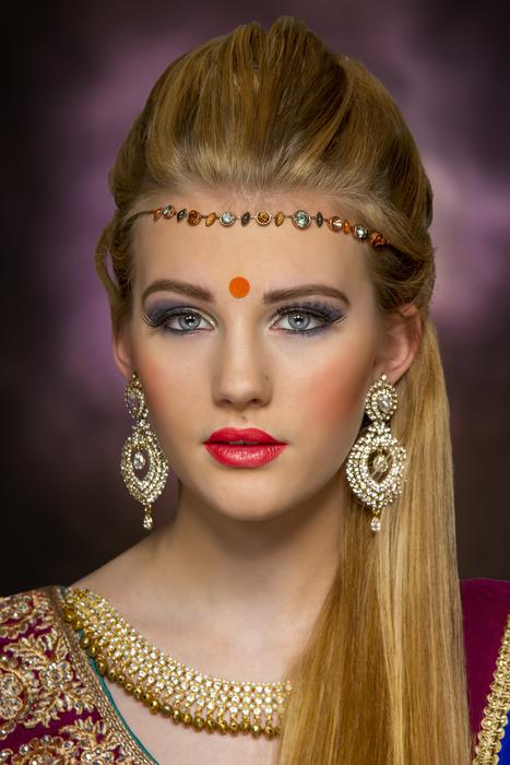 Bindi Asian Jewellery on girl