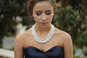 portrait of Woman with Pearl necklace