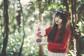 Girl Cage white