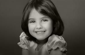Portrait Kid girl black and white