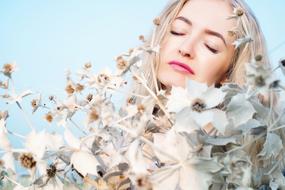 white Flowers and Girl