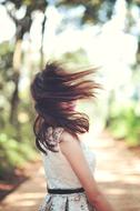girl flapped her hair