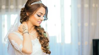 bride with veil and tiara on head