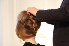 hairstyle for show