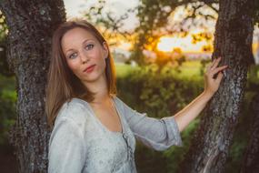 girl Beautiful Park tree