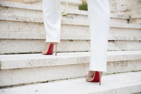 Steps Woman High Heels red