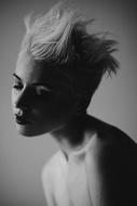 model with short hair