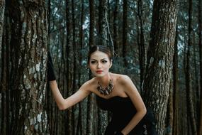 Fashion Beautiful Women in forest