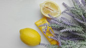 cream with lavender and lemon