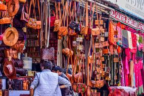 Leather Shopping Market