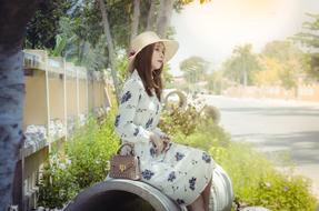 Girl Beautiful Vietnam hat garden