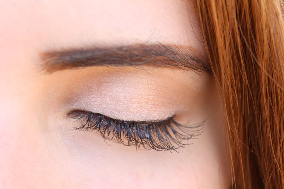 woman’s eye with lush extension