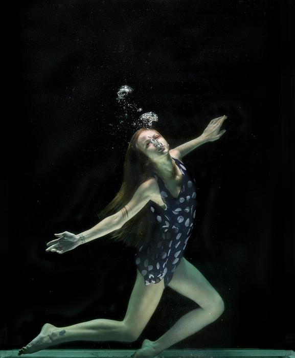 Underwater Model girl Arts