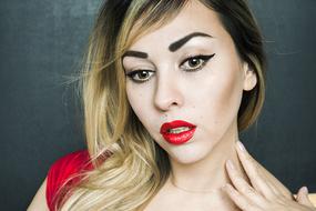 blonde makeup with a pensive look
