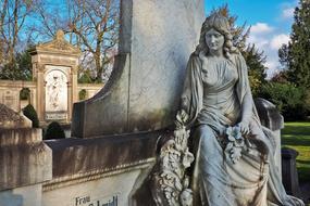 Statue Cemetery Grave