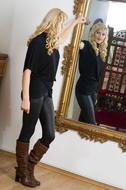 Mirror Woman Blonde