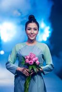 beautiful girl with a bouquet of flowers