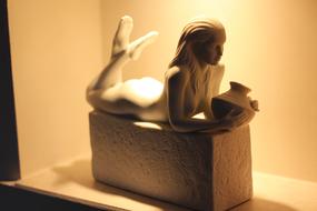 Sculpture Decoration Light