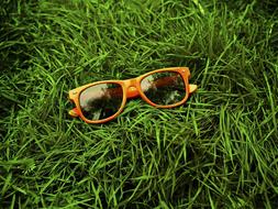 orange sunglasses