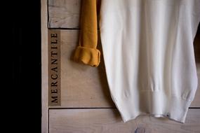 hanging pullover