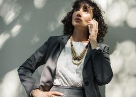 Business Communicate by phone