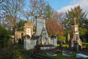 statue on the grave