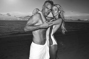 Beach Couple Modeling