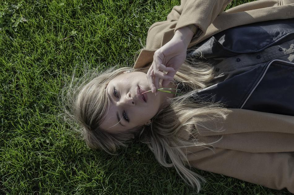 The Girl of Meadow Dreams