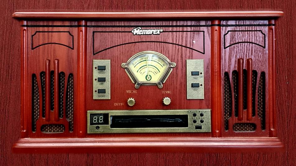 red Radio Old Retro