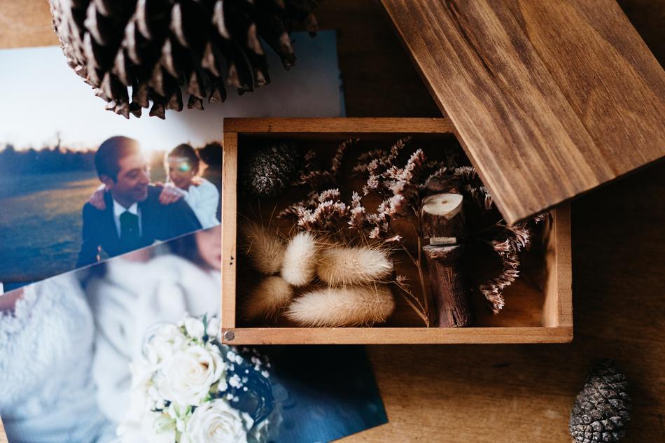 wedding photo and memory box