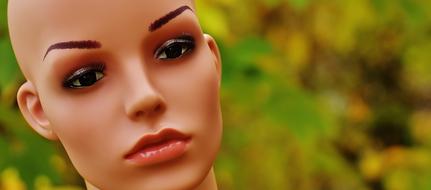 pretty mannequin girl