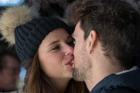 Kiss Pair Love
