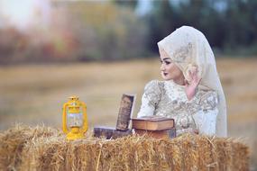 Book Lantern Girl