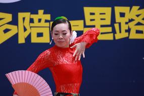 photo of asian Girls Women dancer