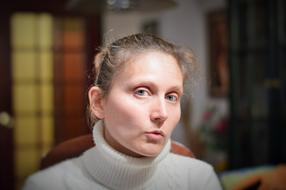 caucasian Woman indoor, Portrait