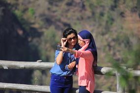 friends doing selfie