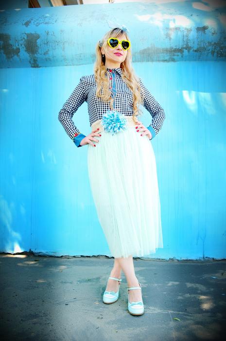Pin-Up Girl Heart Blue