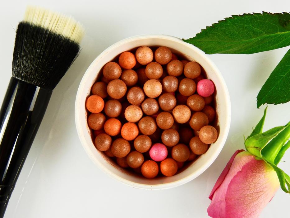 Cosmetics Make Up brush and rose