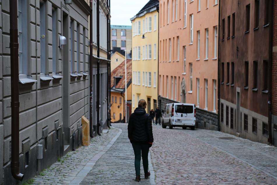 City Alone Cobblestone