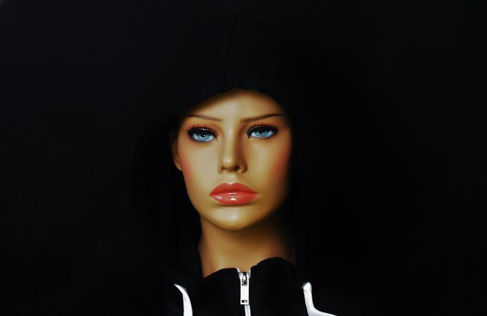 display dummy face at dark place