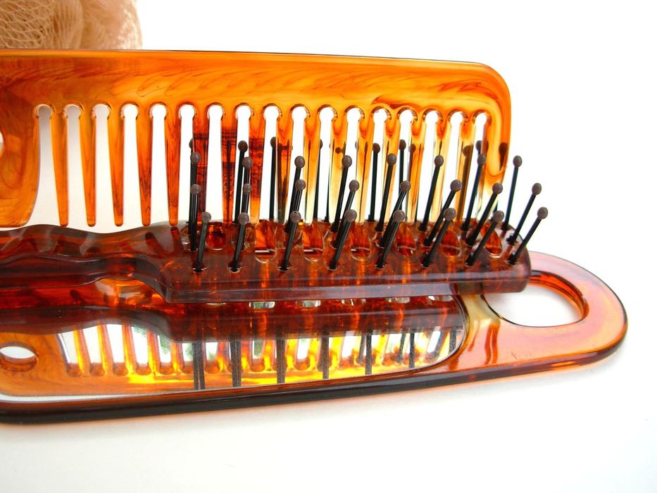 different types of combs