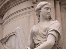 Queen Anne Statue Face