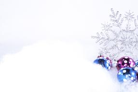 wallpaper with Christmas ornament