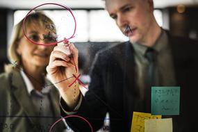 draw a diagram on glass