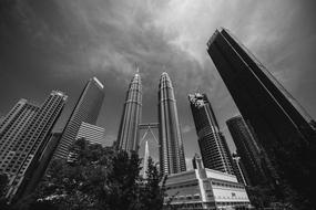 Black and white photo with the tall skyscrapers in the city